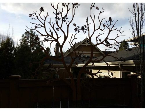 metal-tree-yard-art