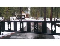 custom-metal-gate-panels-skier-trees